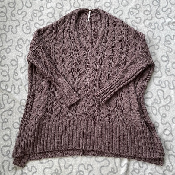 Free People Sweaters - Free People Oversized Cable Knit Sweater